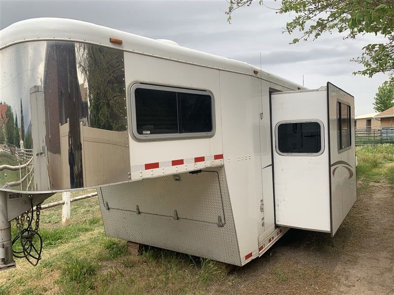 Used Horse Trailers for Sale