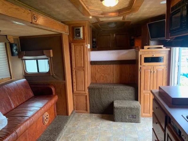Used Horse Trailers for Sale