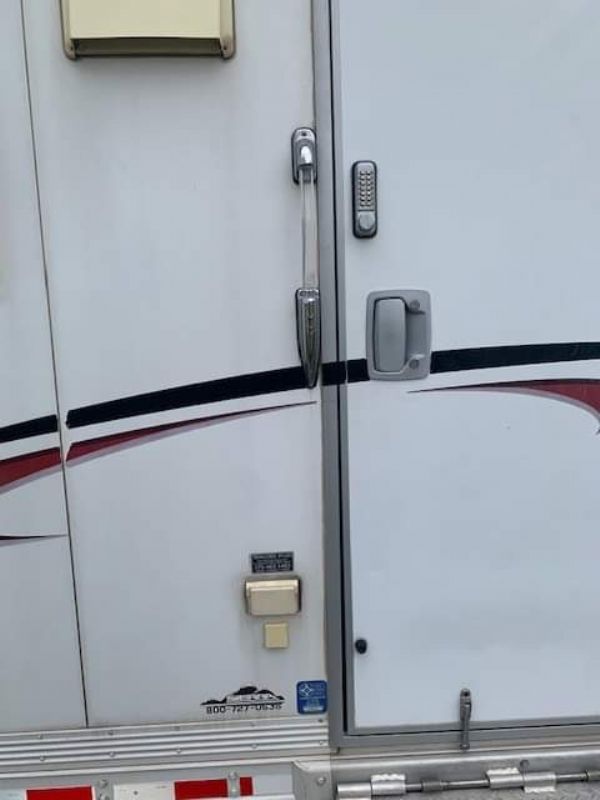 Used Horse Trailers for Sale