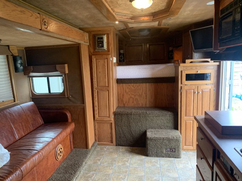 Used Horse Trailers for Sale