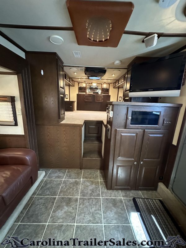 Used Horse Trailers for Sale