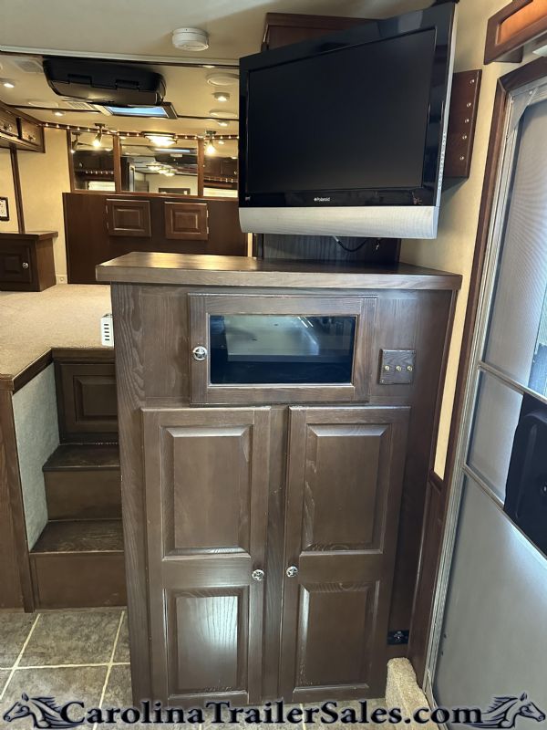 Used Horse Trailers for Sale