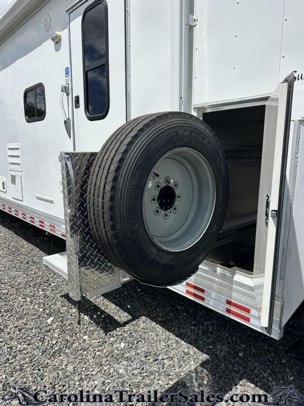 Used Horse Trailers for Sale