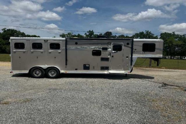 Used Horse Trailers for Sale
