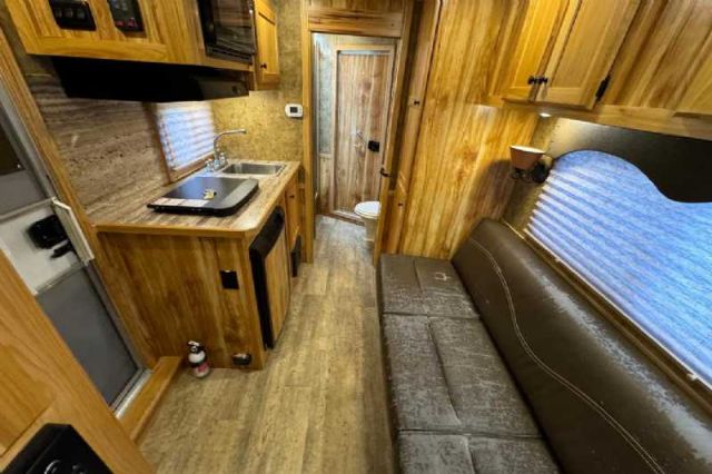 Used Horse Trailers for Sale