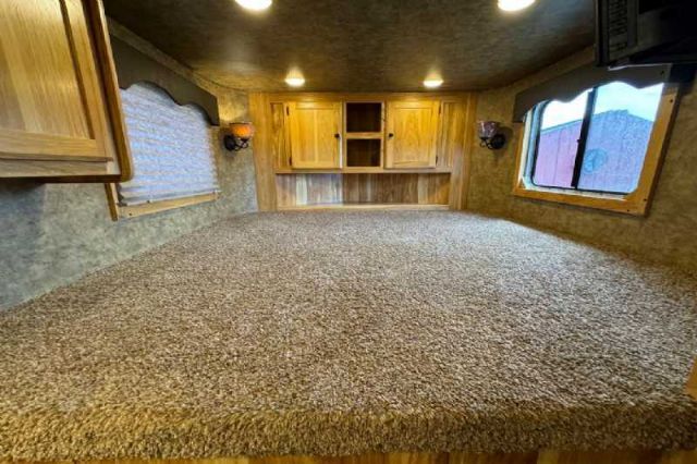 Used Horse Trailers for Sale