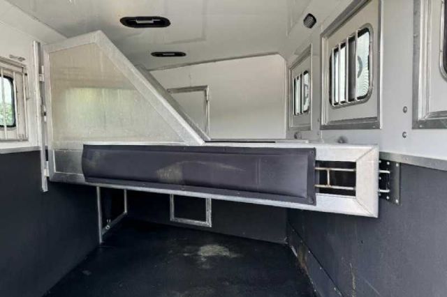 Used Horse Trailers for Sale