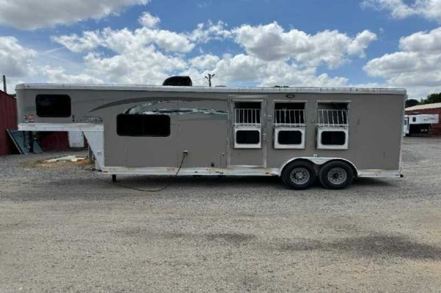 Used Horse Trailers for Sale