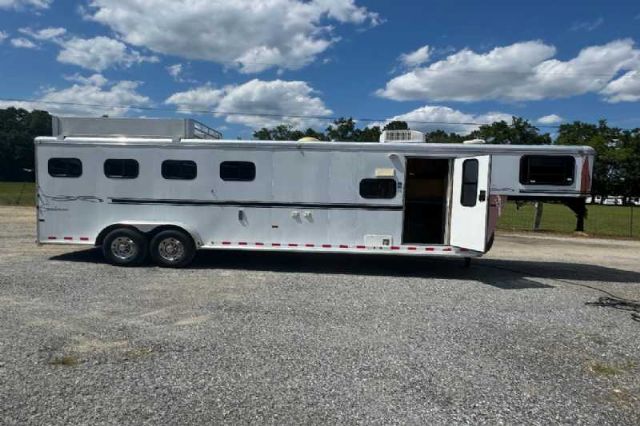 Used Horse Trailers for Sale