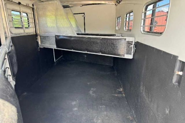 Used Horse Trailers for Sale