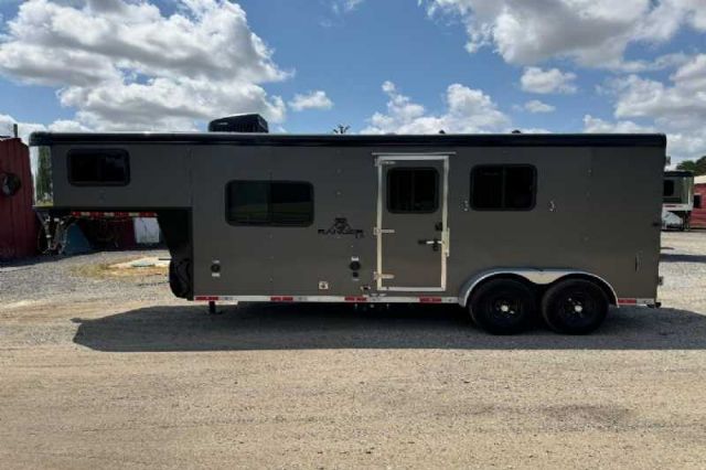 Used Horse Trailers for Sale