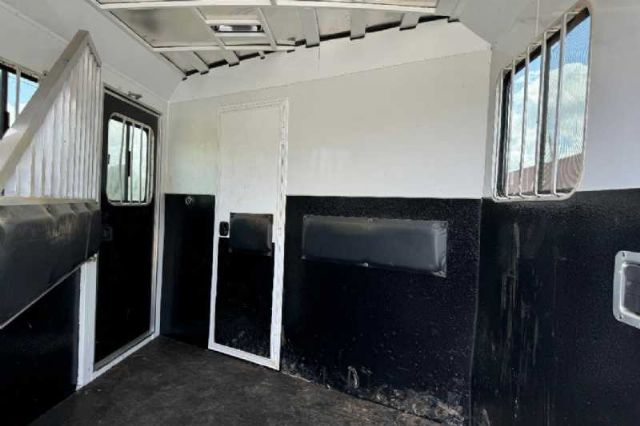 Used Horse Trailers for Sale