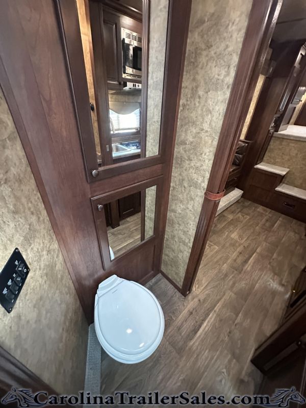 Used Horse Trailers for Sale