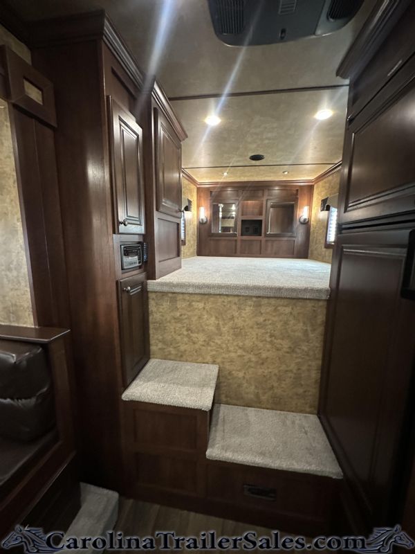Used Horse Trailers for Sale
