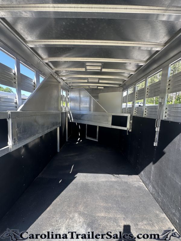 Used Horse Trailers for Sale