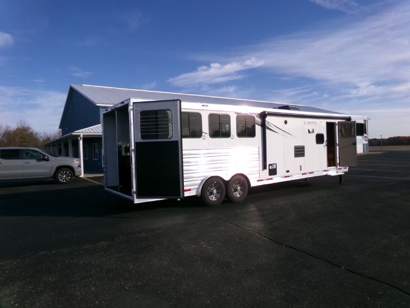 Used Horse Trailers for Sale