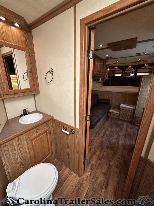 Used Horse Trailers for Sale