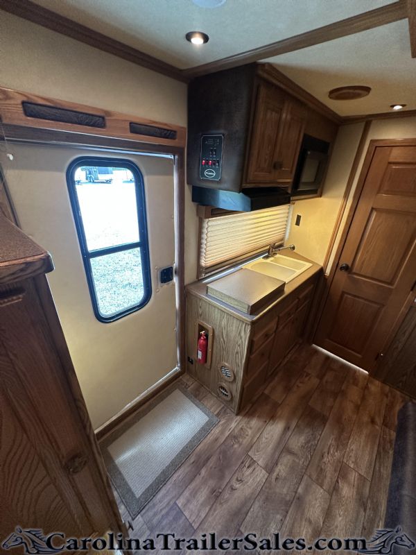 Used Horse Trailers for Sale