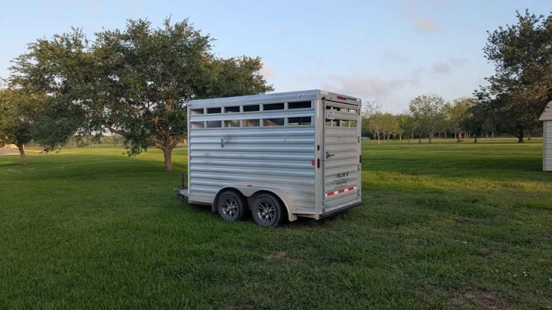 Used Horse Trailers for Sale