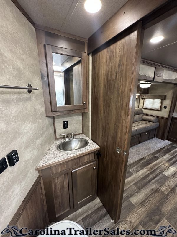 Used Horse Trailers for Sale
