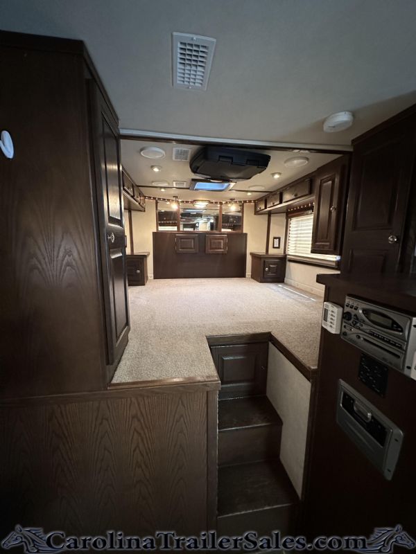 Used Horse Trailers for Sale