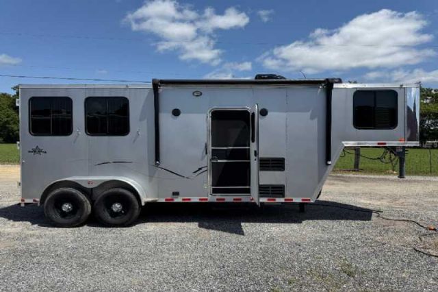 Used Horse Trailers for Sale