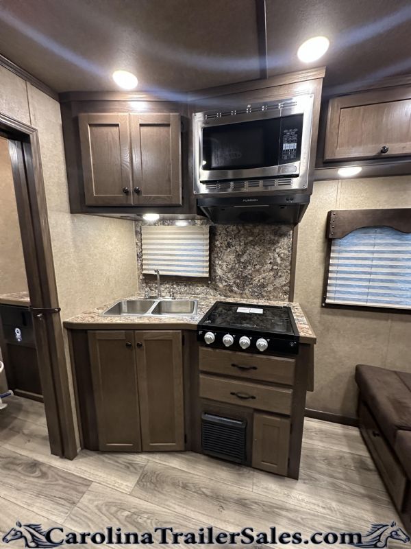 Used Horse Trailers for Sale