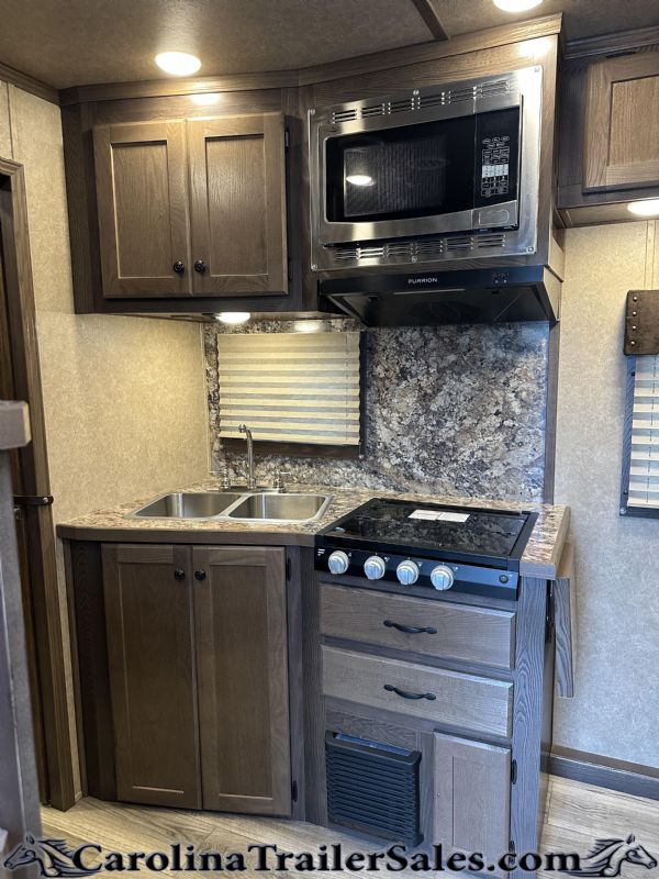 Used Horse Trailers for Sale