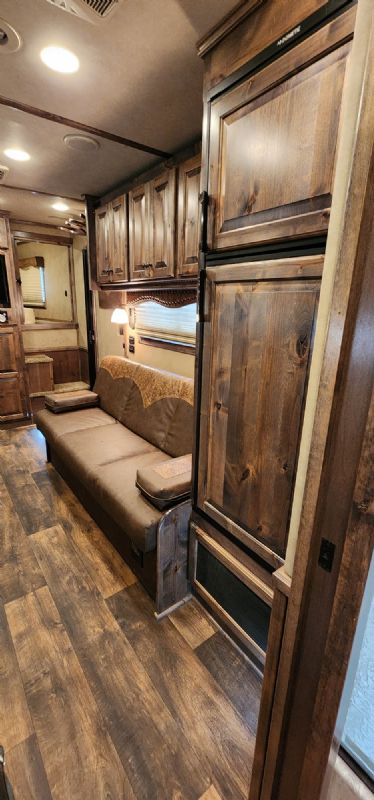 Used Horse Trailers for Sale