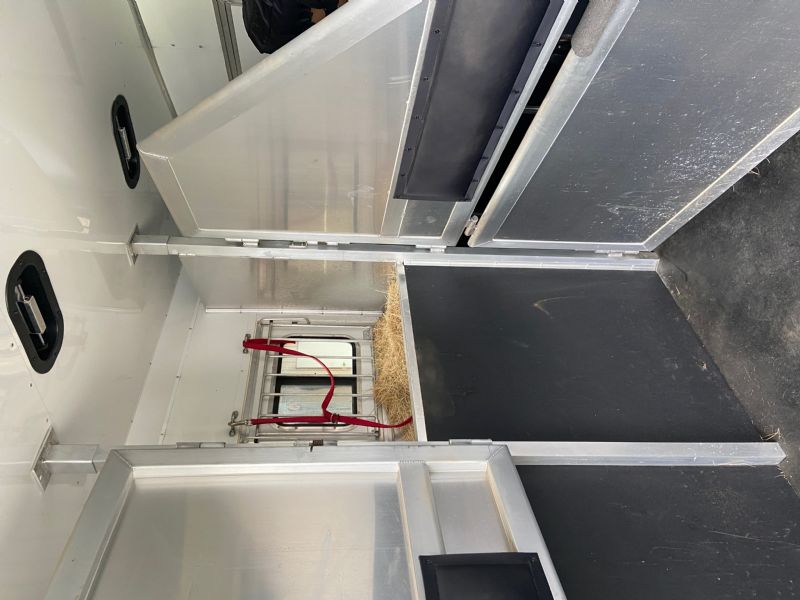 Used Horse Trailers for Sale