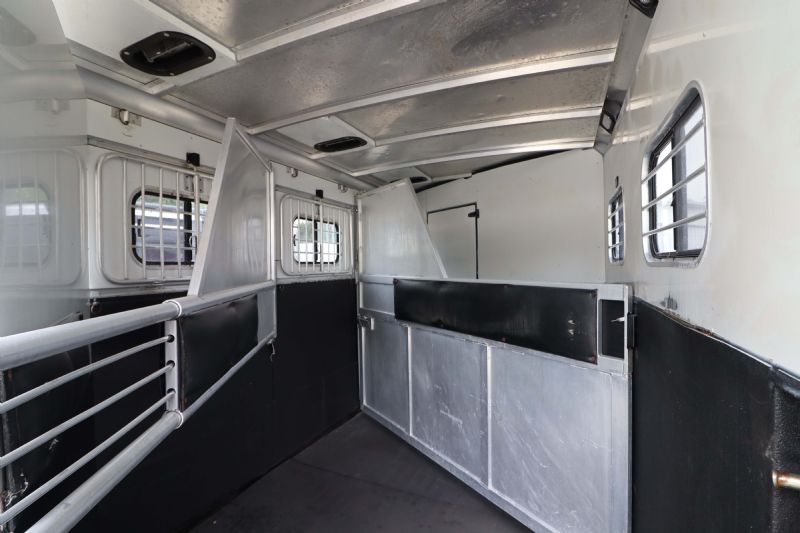 Used Horse Trailers for Sale
