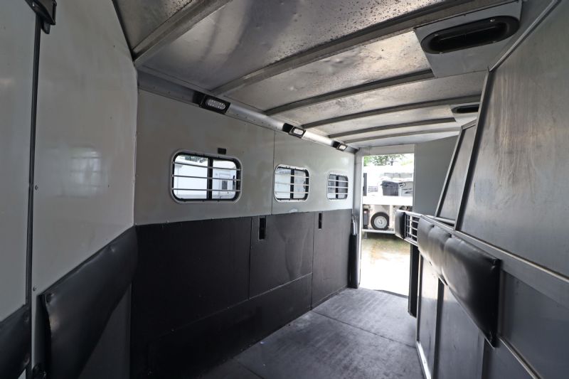 Used Horse Trailers for Sale