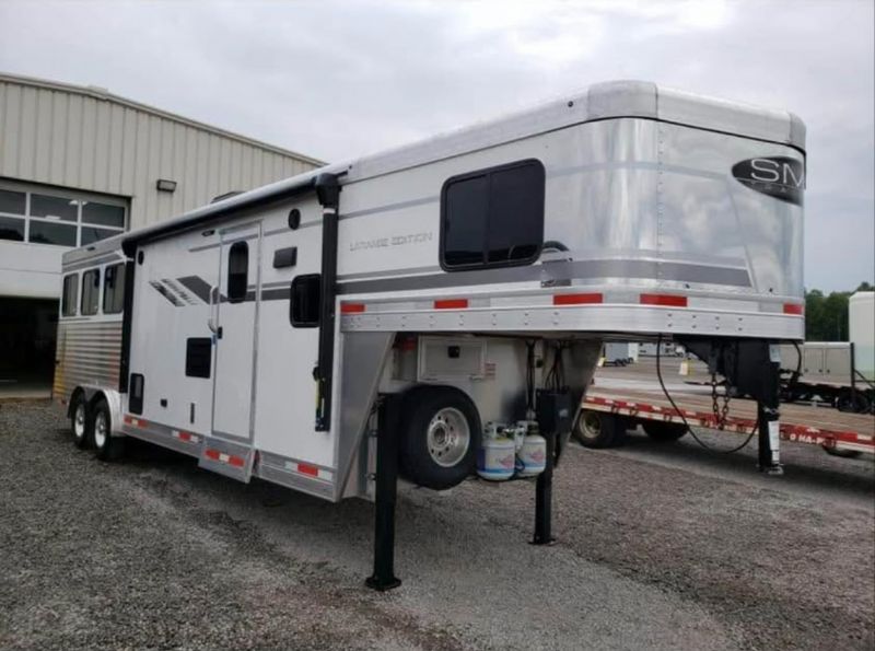 Used Horse Trailers for Sale