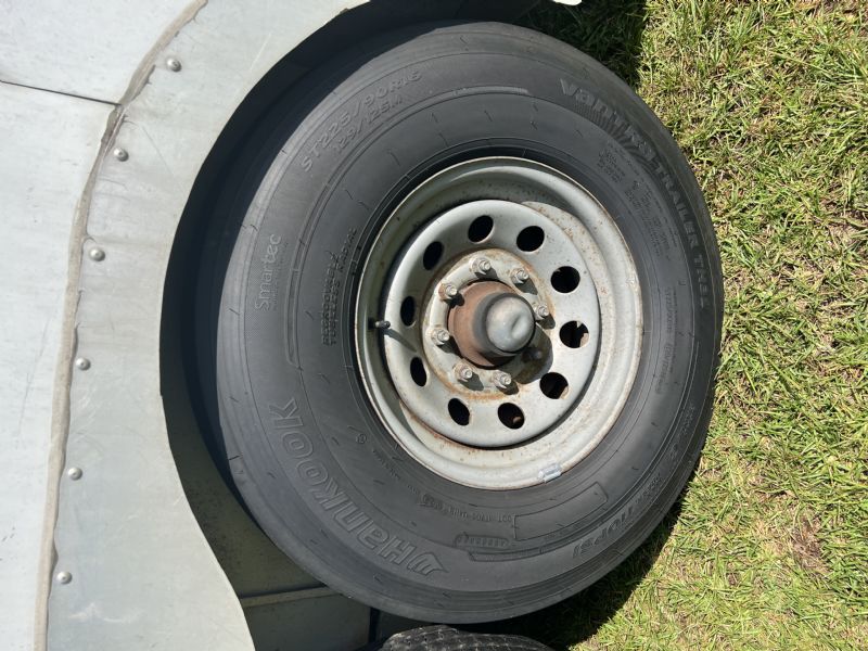 Used Horse Trailers for Sale