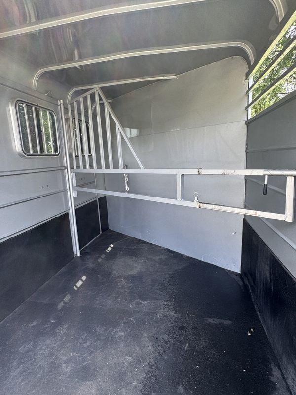 Used Horse Trailers for Sale