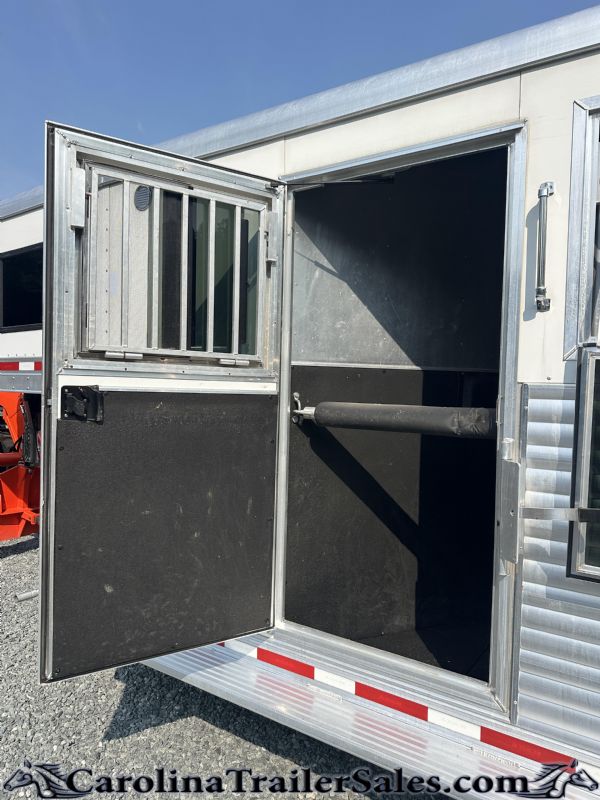 Used Horse Trailers for Sale