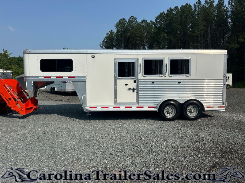 Used Horse Trailers for Sale