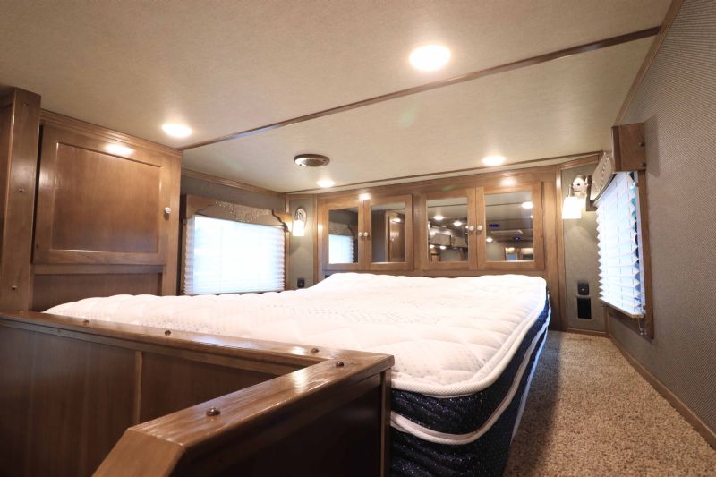 Used Horse Trailers for Sale