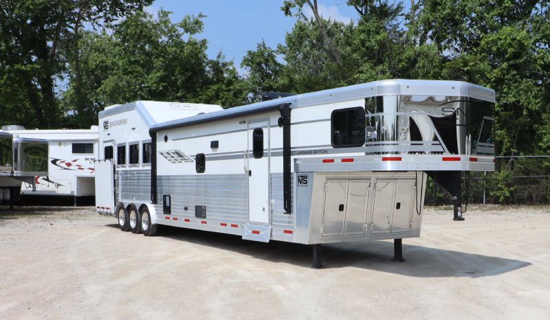 Used Horse Trailers for Sale