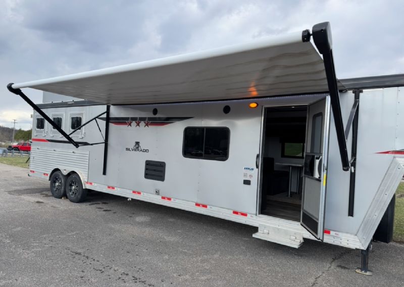 Used Horse Trailers for Sale