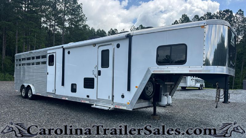 Used Horse Trailers for Sale