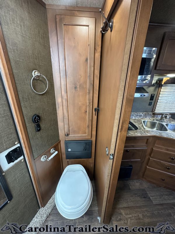 Used Horse Trailers for Sale