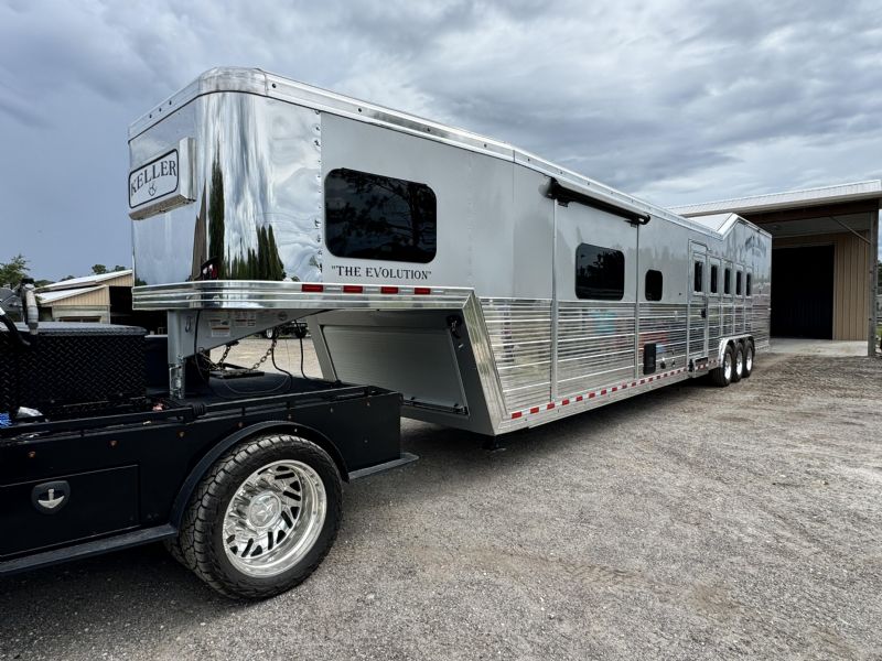 Used Horse Trailers for Sale
