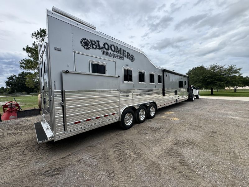 Used Horse Trailers for Sale