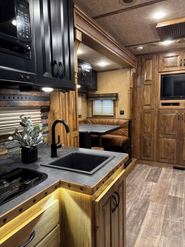 Used Horse Trailers for Sale