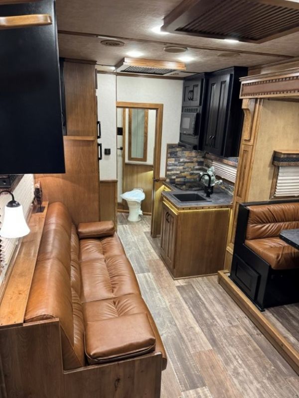 Used Horse Trailers for Sale