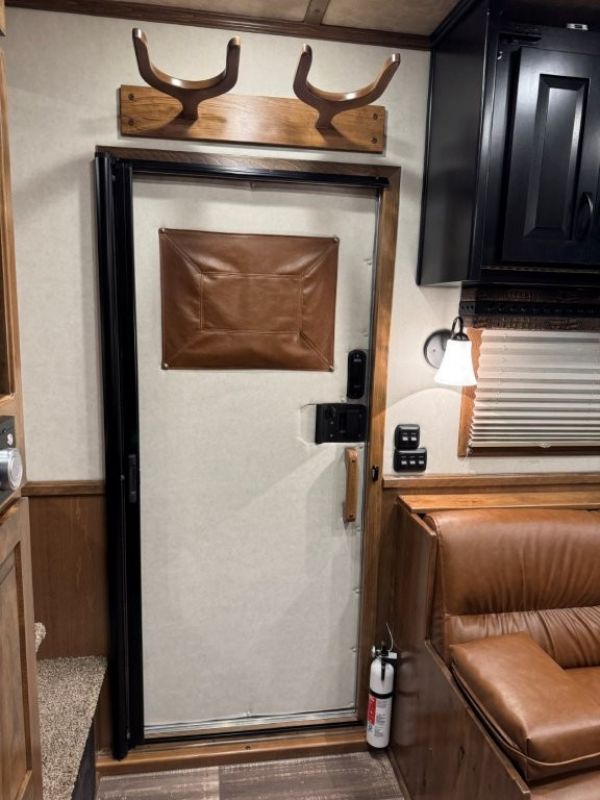 Used Horse Trailers for Sale