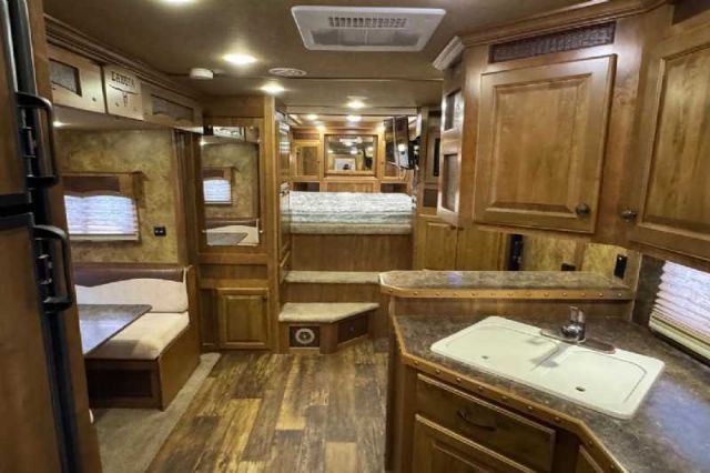 Used Horse Trailers for Sale