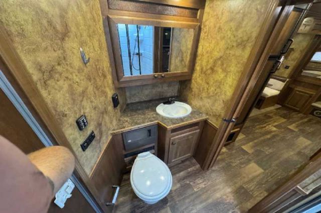 Used Horse Trailers for Sale