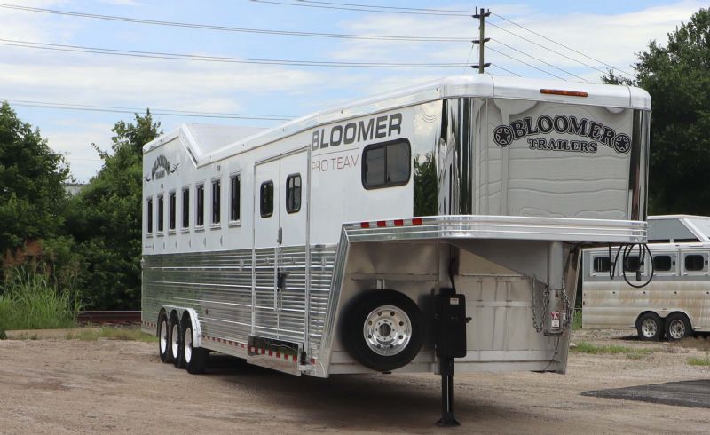 Used Horse Trailers for Sale